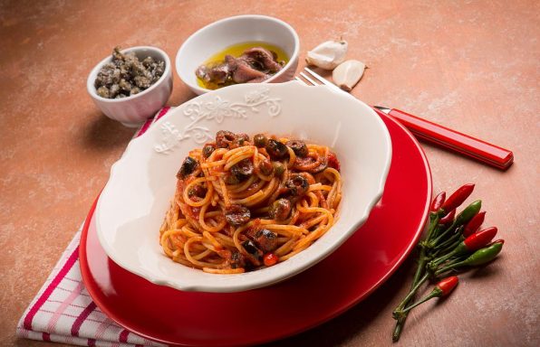 Spageti puttanesca